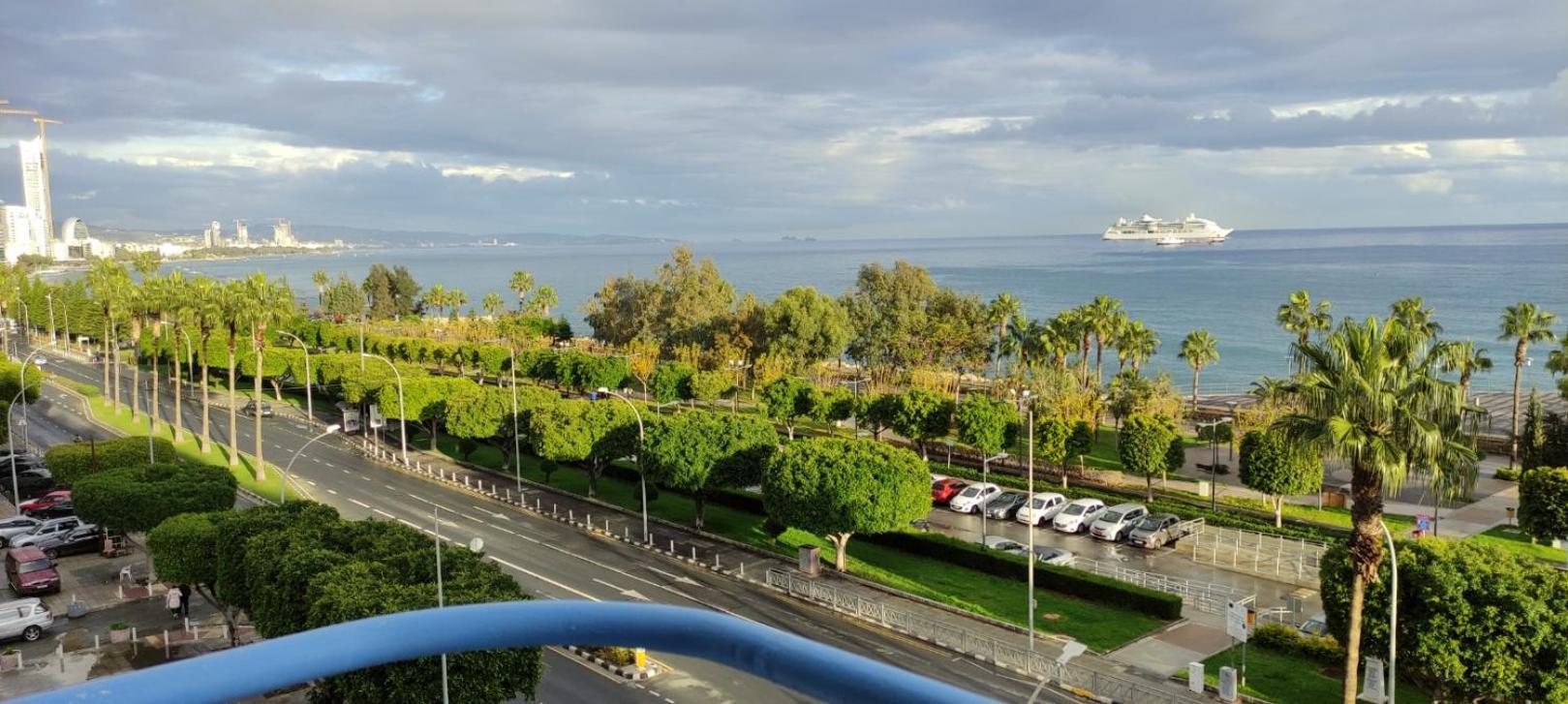 Sea Front & City Center, Amazing Sea View Limassol Zewnętrze zdjęcie